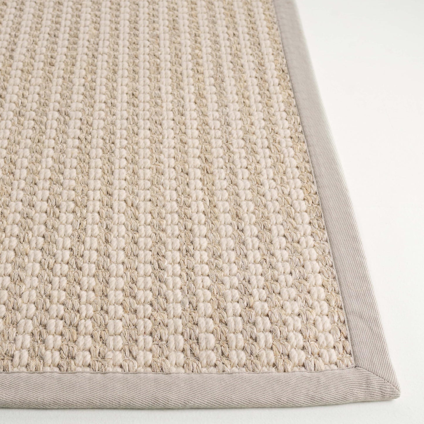 Safavieh Palm Beach Collection Area Rug - 6' x 9', Ivory, Geometric Design, Wool & Sisal, Ideal for The Living Room, Bedroom, Dining Room (PAB618A-6)