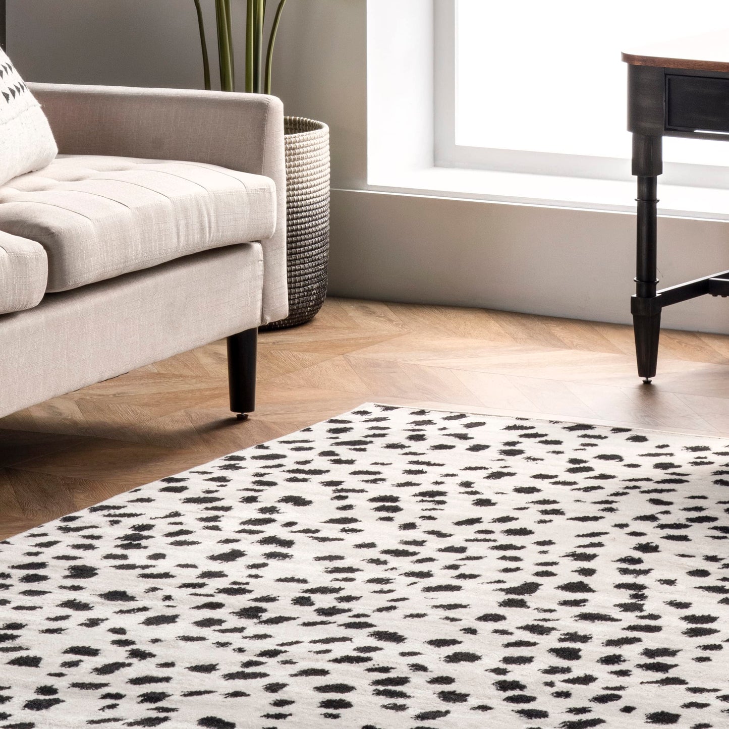Nuloom Brooks Beige/Ivory, 5' x 8', Leopard Print, Soft and Cozy, High Traffic, Stain Resistant, Easy Clean, Durable Area Rug for Bedroom, Living Room, Dining Space, Den, Foyer, Entryway