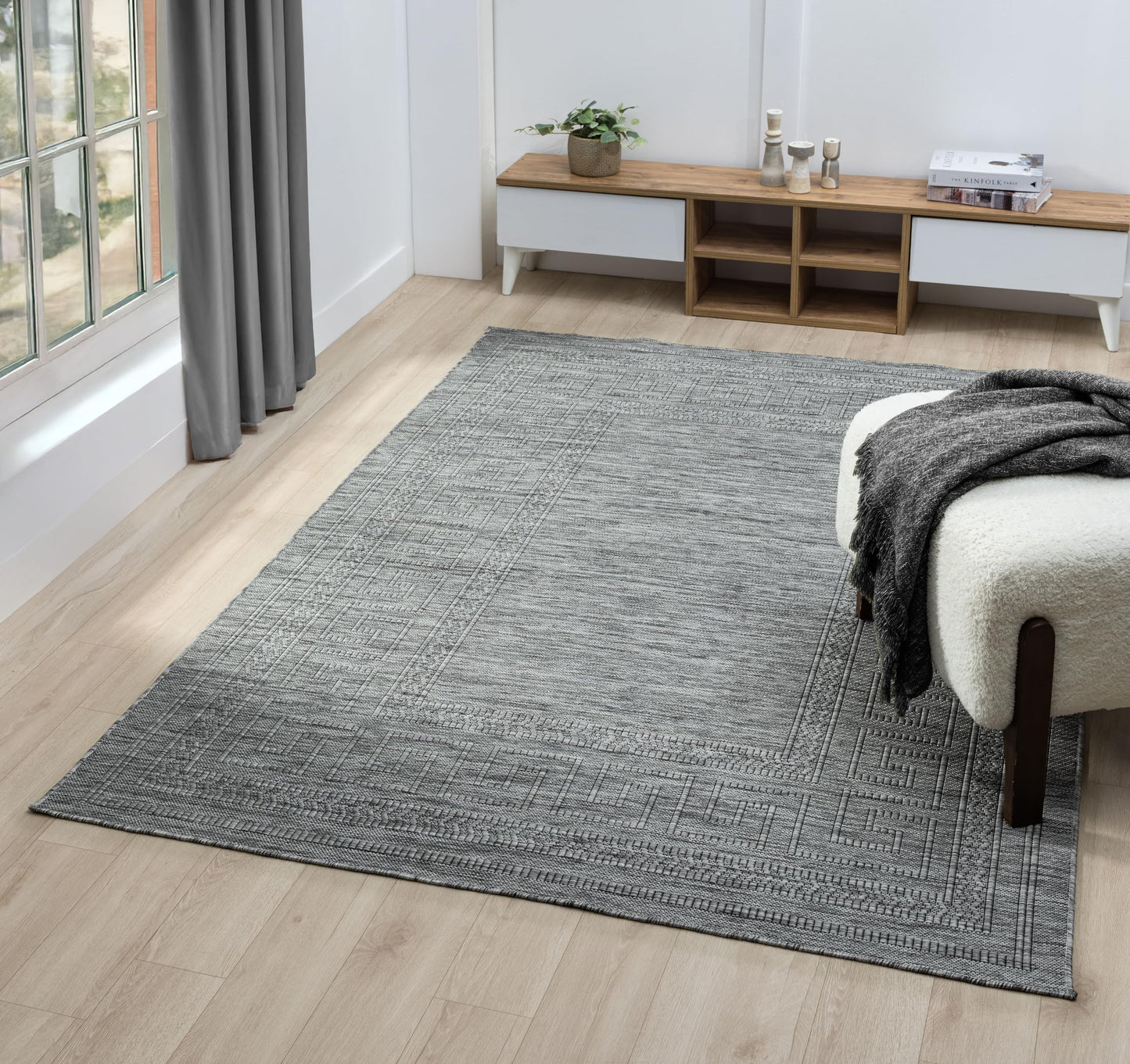 RUGGERRUGS Diana Textured Foldable Gray Indoor Outdoor Rug, 5x7, Weather Resistant, Easy Clean, UV Resistant, Modern Bordered Patio Carpet for Porch, Deck, Backyard, Living Room (5' x 7', Gray)