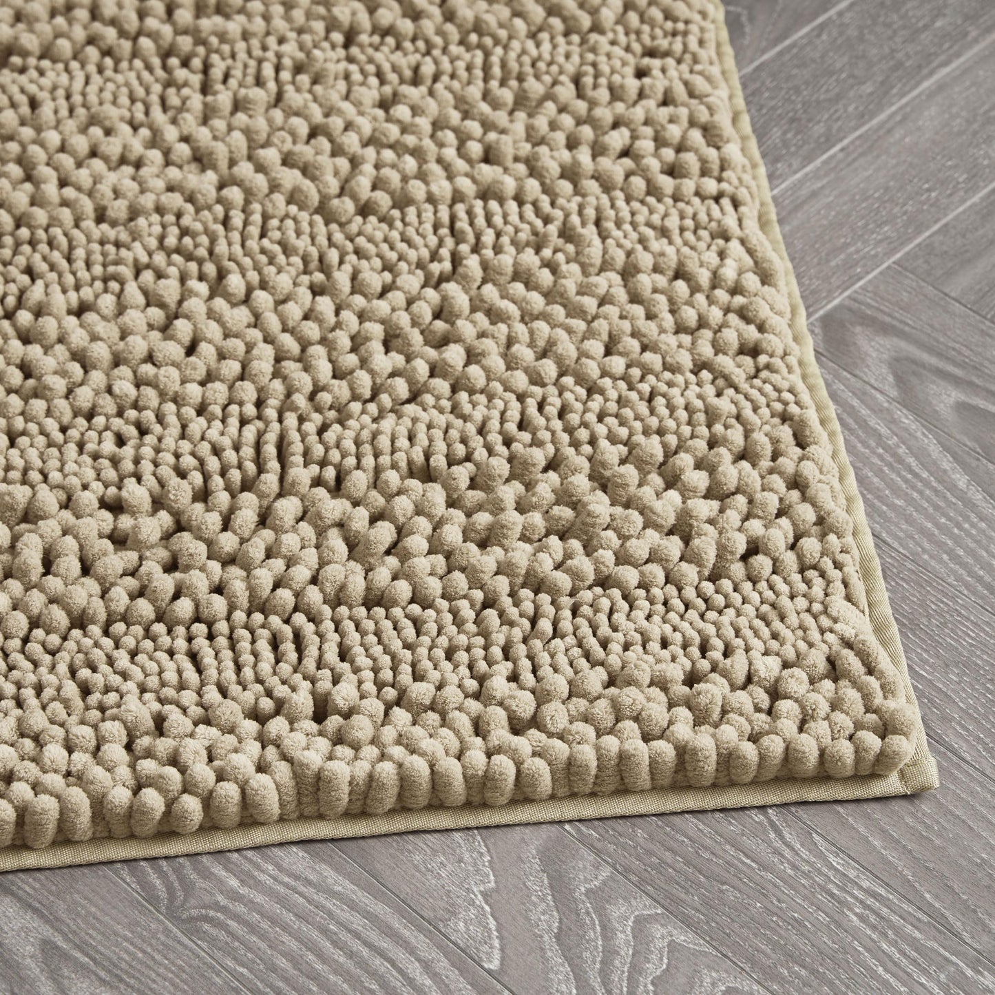 Laura Ashley – Astor Chenille Bath Mat | 100% Polyester | Premium Bathroom Décor | Machine Washable | TPR Backing | Measures 27” x 45” | Linen