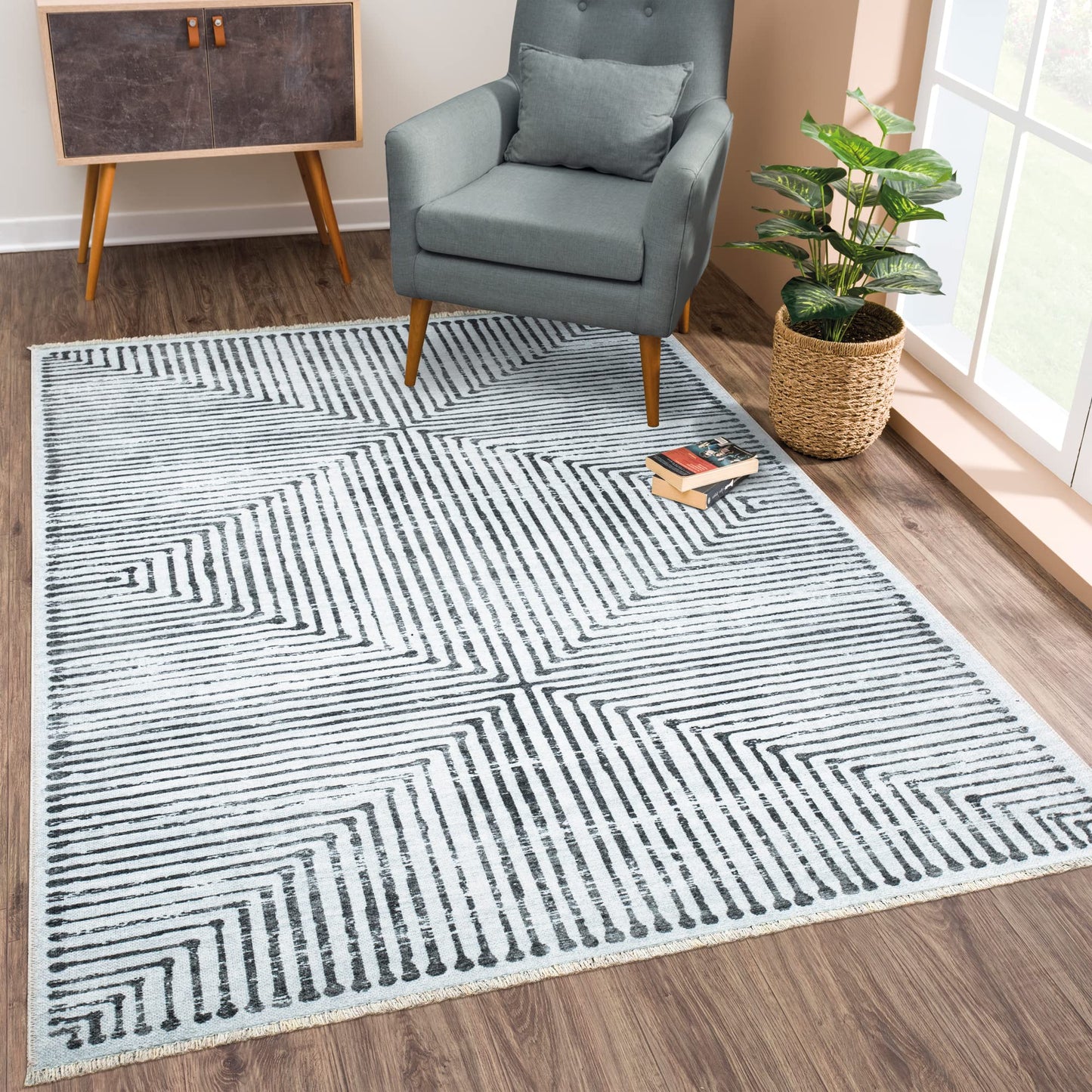 Bloom Rugs Caria Washable Non-Slip 5x7 Rug - Ivory/Black Striped Area Rug for Living Room, Bedroom, Dining Room, and Kitchen - Exact Size: 5' x 7'