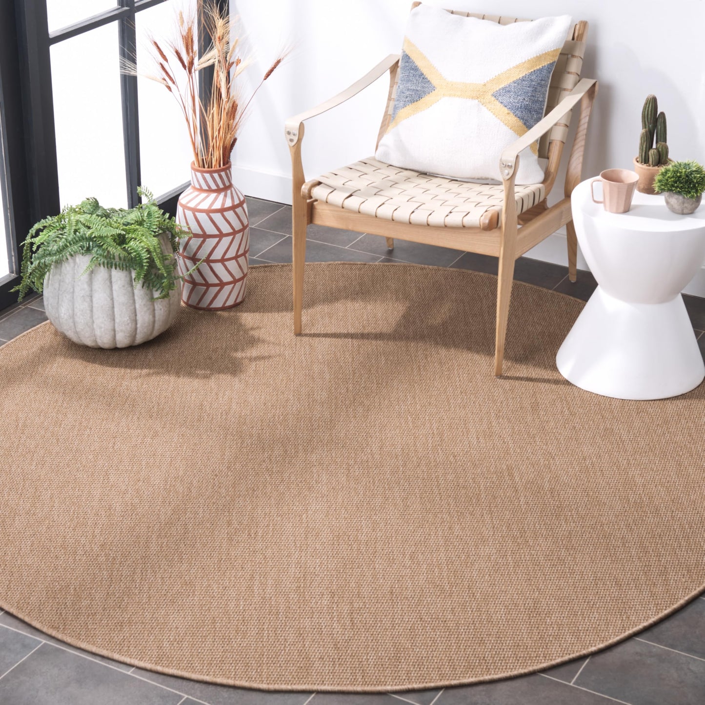 SAFAVIEH Washable Rug Outdoor Sisal All-Weather Collection - 7'9" Round, Natural, Non-Shedding & Easy to Clean, Ideal for Patio, Backyard, Mudroom (SAW642B)