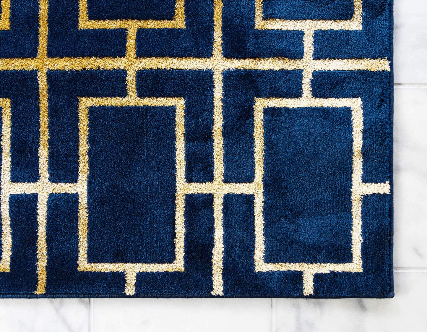 Unique Loom Marilyn Monroe Glam Collection Area Rug - Deco (4'x 6' Rectangle, Navy Blue Gold/ Gold)