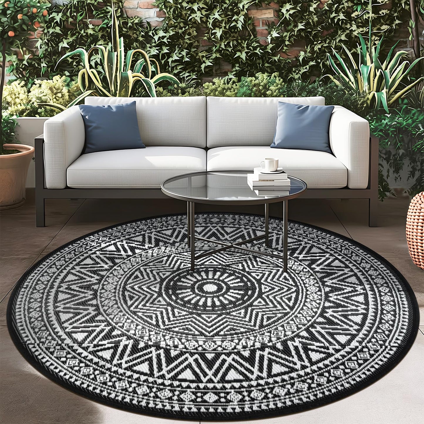 famibay Outdoor Rug Waterproof 5ft Round, Reversible Boho Plastic Straw Patio Camping Area Rugs, Portable Indoor Outdoor RV Mat for Deck, Porch, Balcony, Backyard, Picnic, Beach, Pool, Black & White