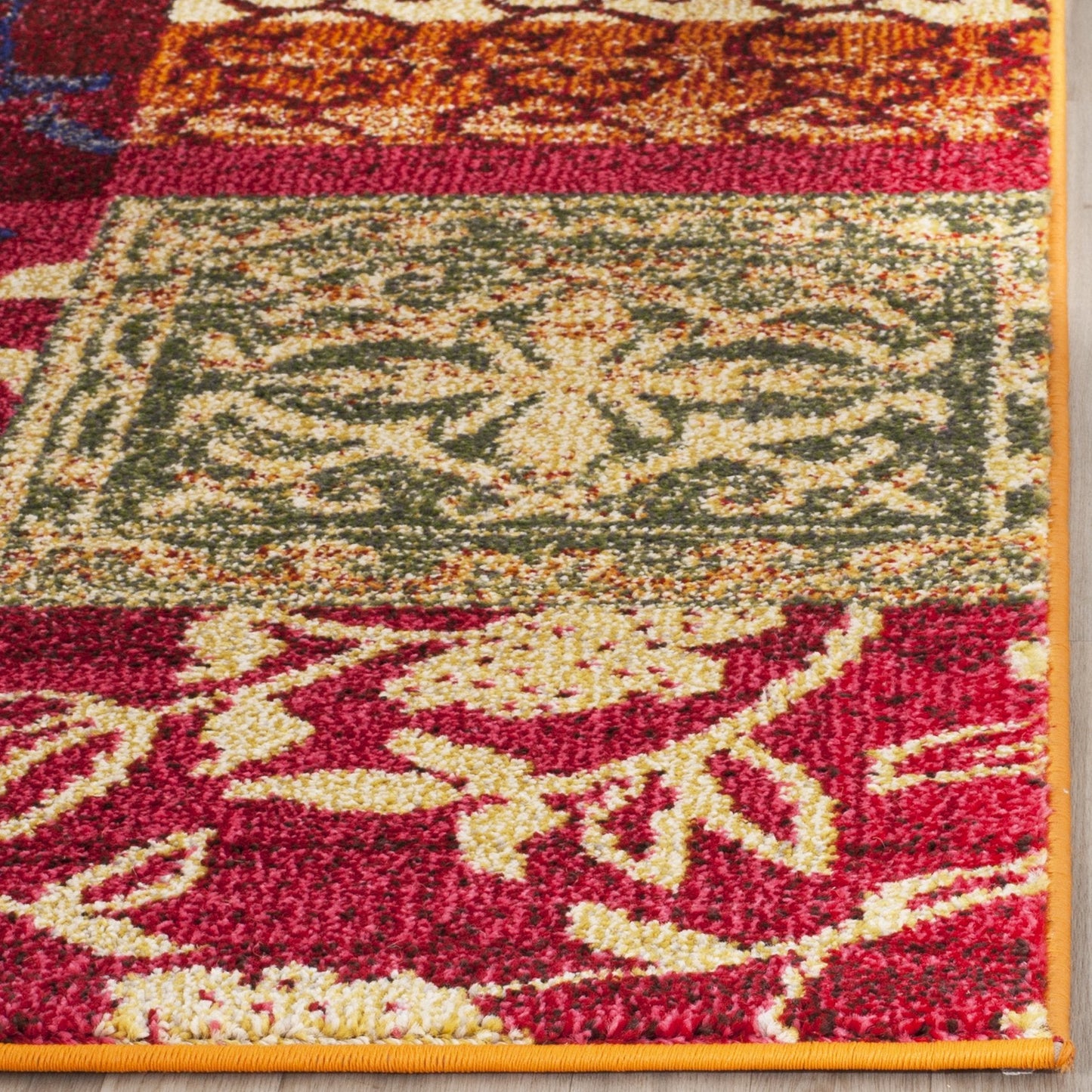 SAFAVIEH Monaco Collection Area Rug - 5'1" x 7'7", Multi, Boho Patchwork Design, Non-Shedding & Easy Care, Ideal for High Traffic Areas in Living Room, Bedroom (MNC211F)