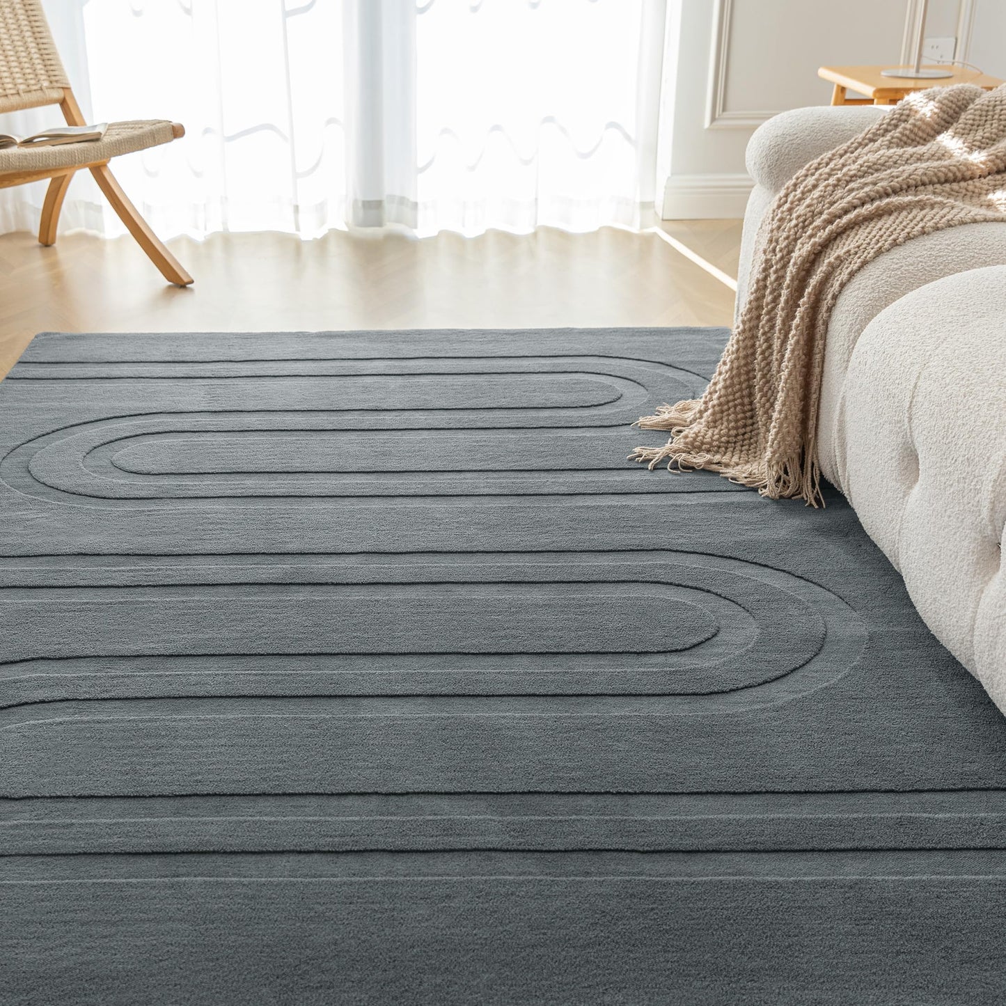 Amazon Basics Indoor Area Rugs, Soft-Touch Washable Home Decor Carpet for Living Room Bedroom, 7' L × 5' W, Modern Dark Grey