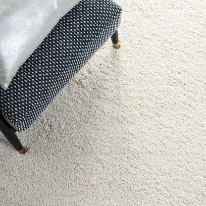 SAFAVIEH Milan Shag Collection Area Rug - 5'1" Square, Ivory, Solid Design, Non-Shedding & Easy to Clean, Plush Thick Pile, Ideal for Living Room, Bedroom (SG180-1212)