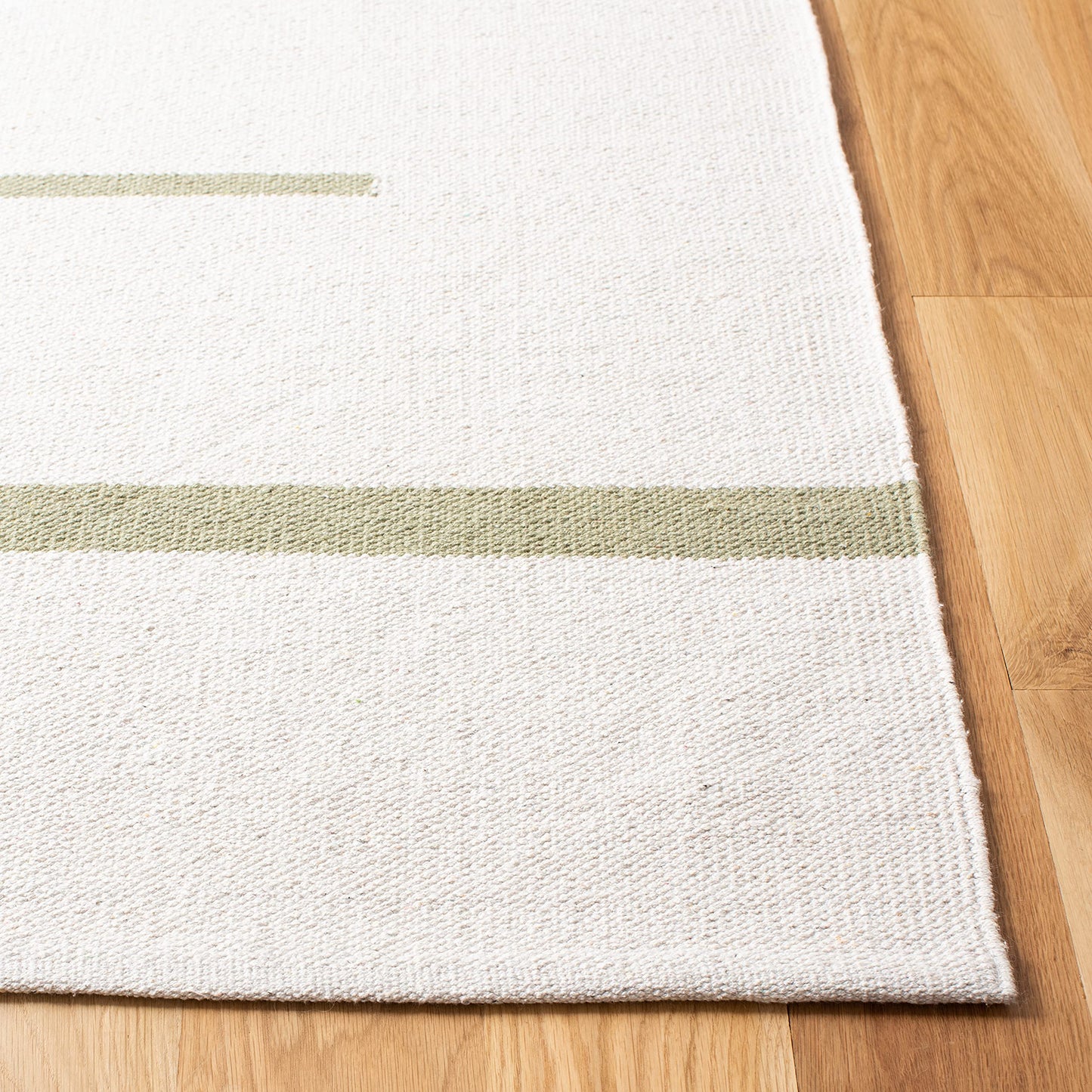 SAFAVIEH Montauk Collection Accent Rug - 4' x 6', Light Green & Ivory, Handmade Flat Weave Boho Farmhouse Cotton Modern Stripe, Ideal for High Traffic Areas in Entryway, Living Room, Bedroom (MTK311J)