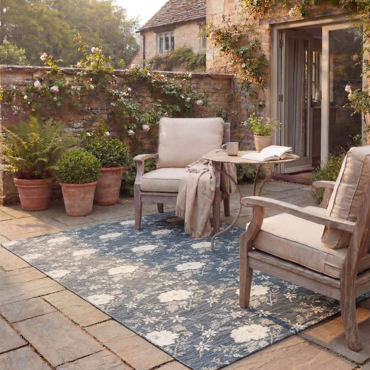 Laura Ashley Doreen Indoor Outdoor 5'x7' Area Rug Helena Floral Navy Multi