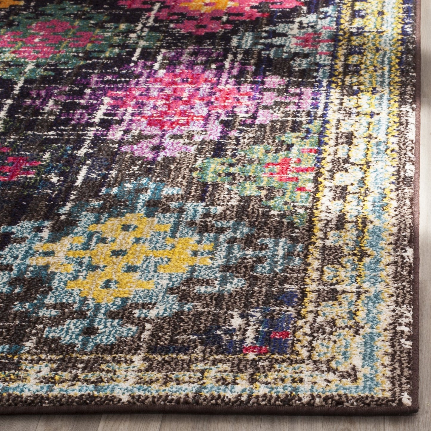 SAFAVIEH Monaco Collection Area Rug - 5'1" x 7'7", Multi, Boho Diamond Trellis Design, Non-Shedding & Easy Care, Ideal for High Traffic Areas in Living Room, Bedroom (MNC244F)