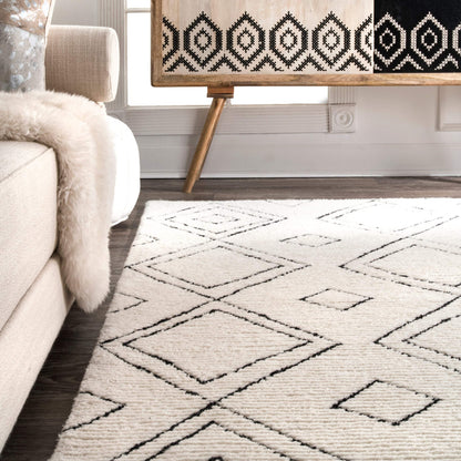 nuLOOM Hand Tufted Dawne Area Rug, 4x6, Natural