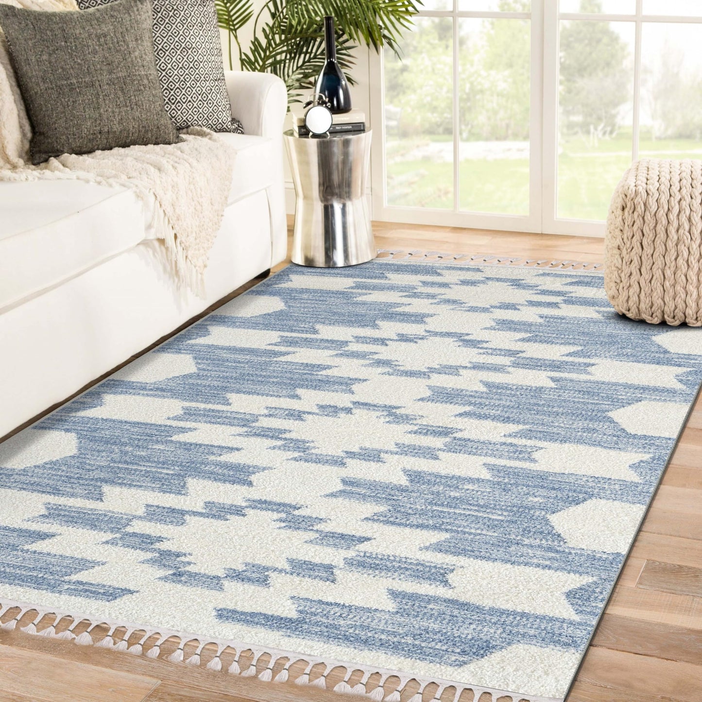 LUXE WEAVERS Ibiza Collection 8068 Blue 5x7 South Western Geometric Area Rug