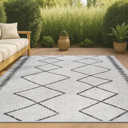 JONATHAN Y Tribal Diamond Trellis Indoor Outdoor Area Rug 5X8 Ivory/Black, Derya for Backyard, Patio, Porch, Easy-Cleaning, High Traffic, Pet-Friendly, Non-Shedding (SMB129D-5)