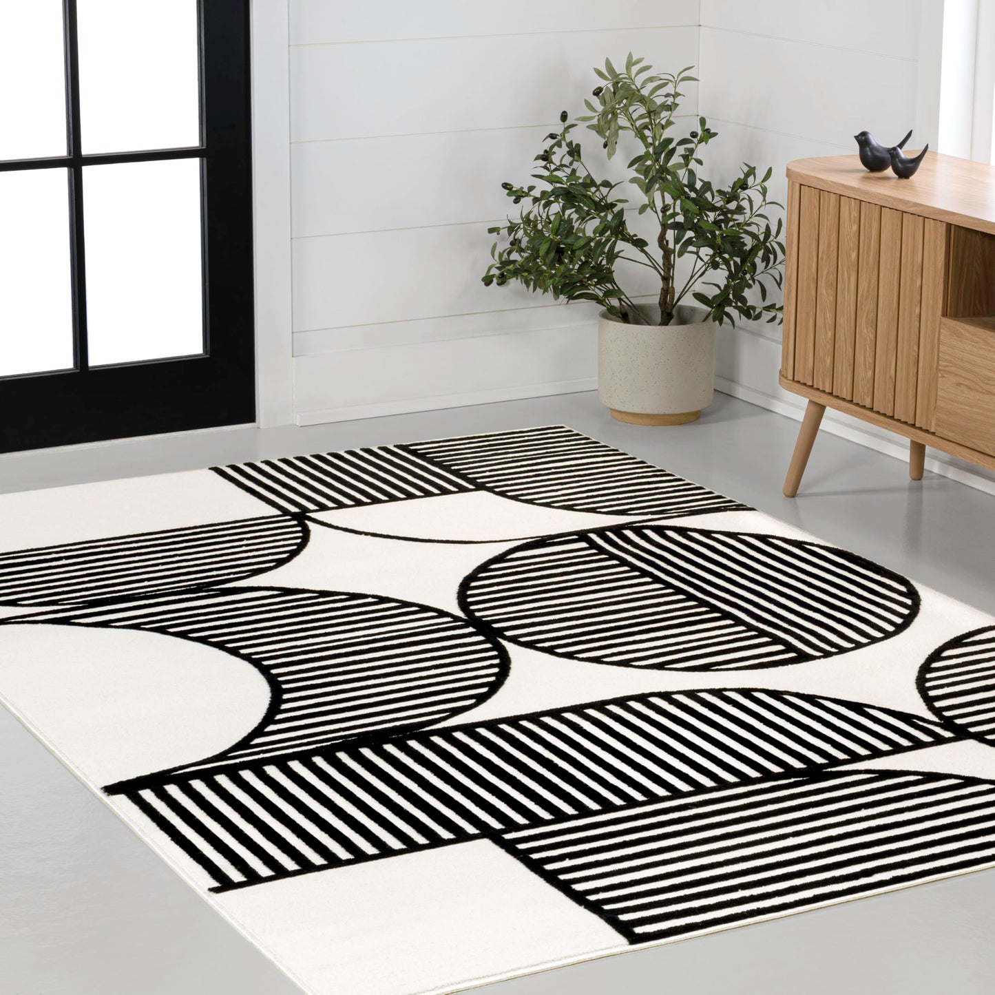 JONATHAN Y Nordby High-Low Arch Striped Black/White Indoor Area Rug, 4x6, Indoor, Non-Shedding, Stain Resistant for Bedroom, Living Room, Kitchen (SCN104G-4)