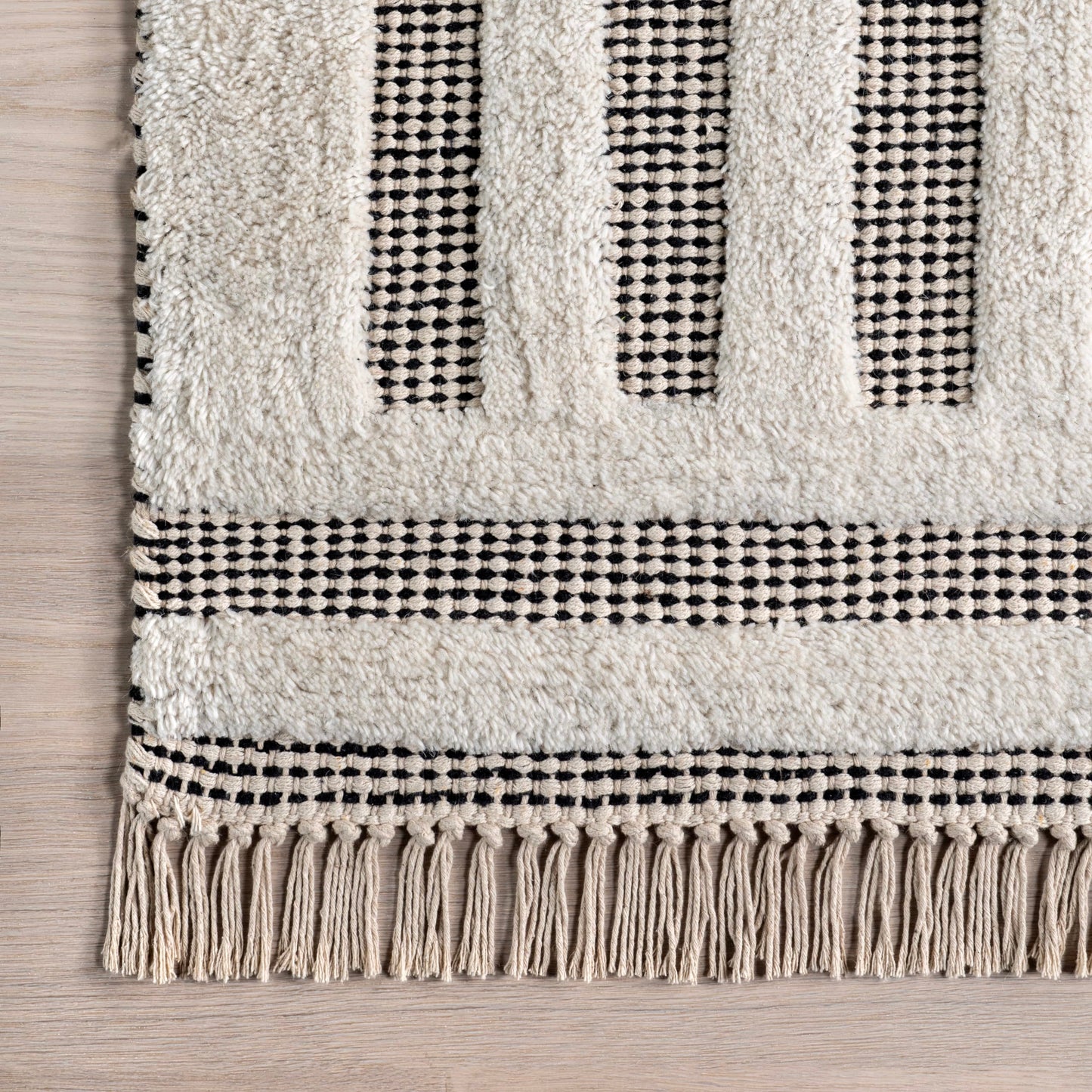 Rugs USA Merrick Tasseled Cotton and Wool Area Rug, 7'6" x 9'6", Black