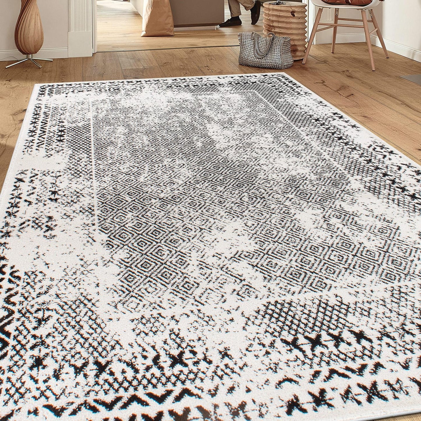 Rugshop Bohemian Distressed Border Stain Resistant High Traffic Living Room Kitchen Bedroom Dining Home Office Area Rug 7'10 x 10' Black