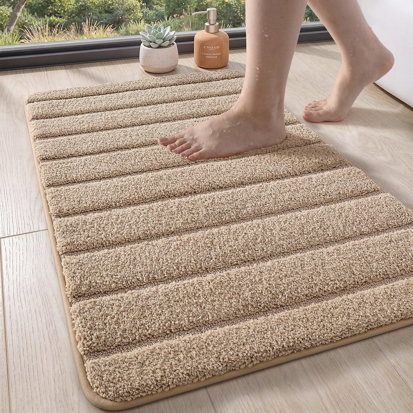 DEXI Bathroom Rugs 24x36, Machine Washable Non Slip Bath Mat, Soft Microfiber Absorbent Quick Dry Bath Rugs for Shower Floor, Sink, Tub, Beige