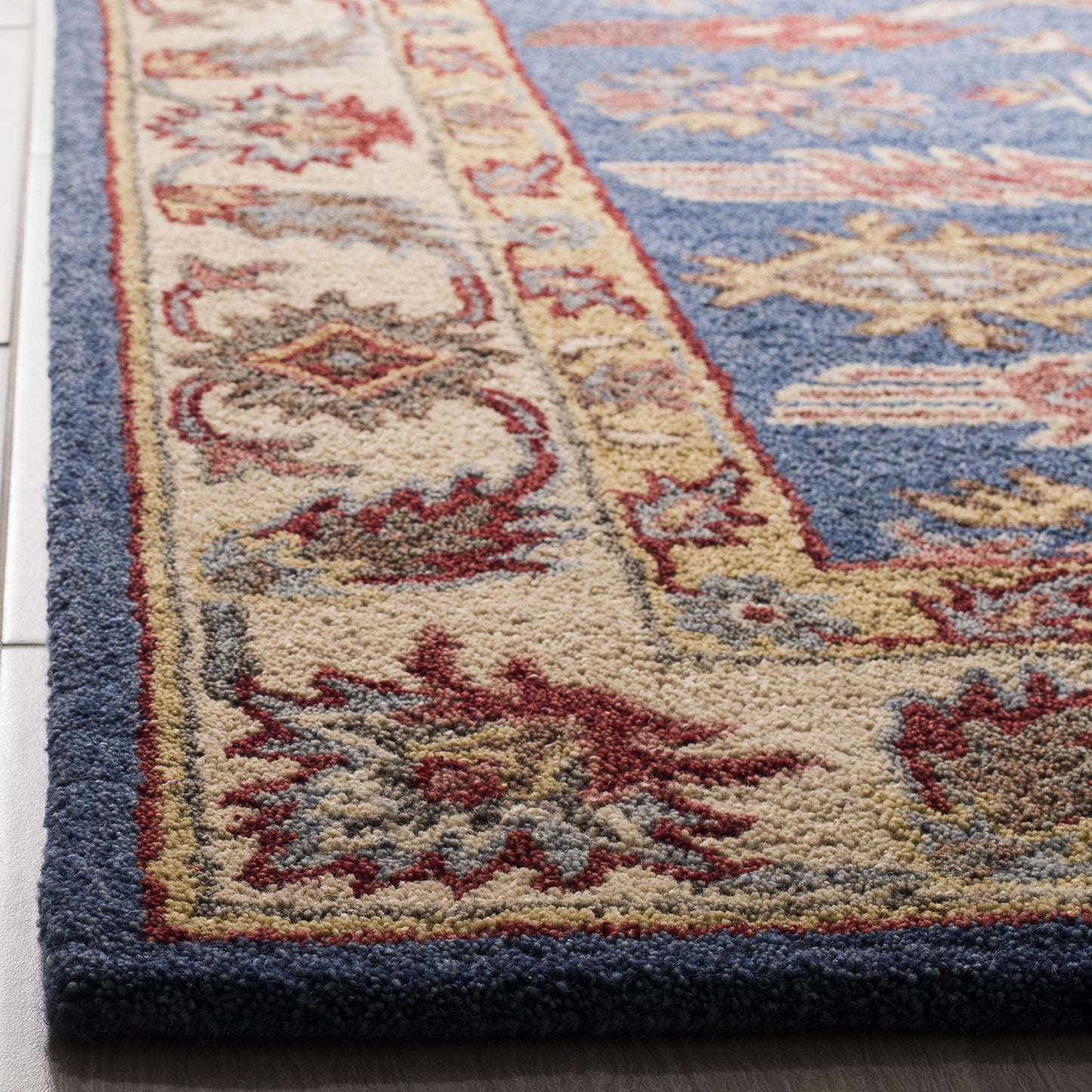 SAFAVIEH Antiquity Collection Accent Rug - 3' x 5', Blue & Red, Handmade Traditional Oriental Wool, Ideal for High Traffic Areas in Entryway, Living Room, Bedroom (AT506M)
