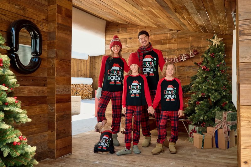 Haloumoning Family Christmas Pajamas Matching Sets Xmas PJs Sets Holiday Jammies Sleepwear Black