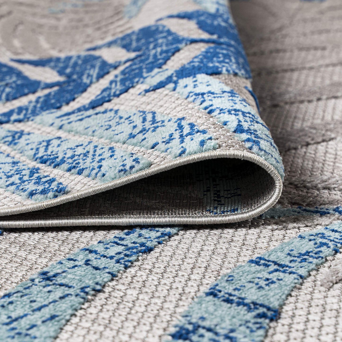 JONATHAN Y Tropics Palm Leaves Indoor Outdoor Area Rug 3X5 Gray/Blue, Boho for Backyard, Patio, Porch, Easy-Cleaning, High Traffic, Pet-Friendly, Non-Shedding (AMC100A-3)