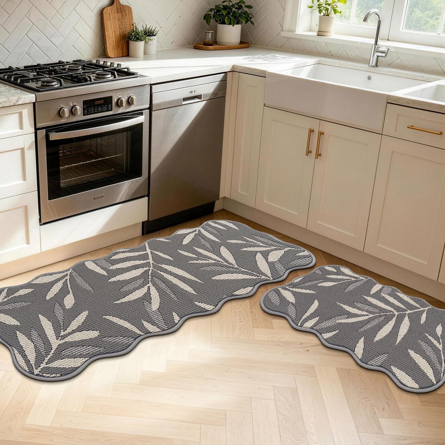 JSEI Scalloped Kitchen Rugs with 3D Leaf Pattern, 2 Pcs Kitchen Mats for Floor, Non-Slip Washable Kitchen Runner, Absorbent Rugs for Kitchen, Laundry & Sink, 17"x30"+17"x48", Grey