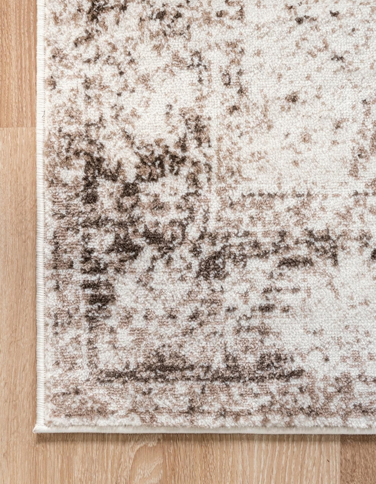 Rugs.com - Monte Carlo Rug – 5 Ft Square Beige Easy-Clean Rug – Distressed Medallion for Living Rooms, Bedrooms, and Entryways