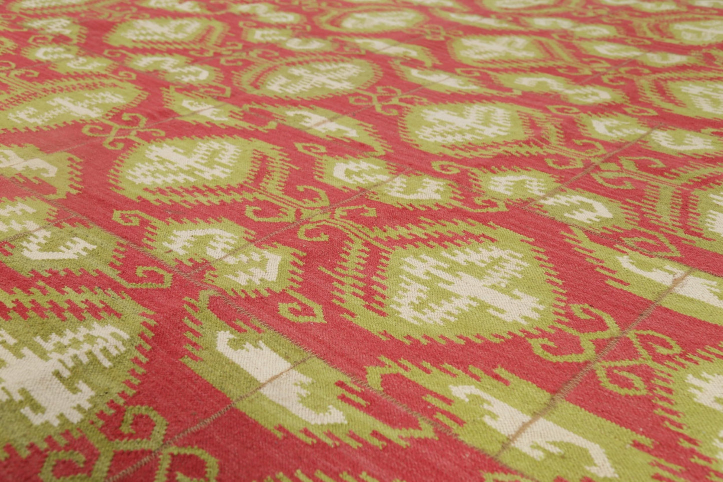 Rug Source Southwestern Style Collection 8x11 Kilim Area Rug, Flatweave/Hand-Woven Pink Geometric/All-Over Rug, Oriental Wool Carpet for Bedroom, Living Room, and Dining Room