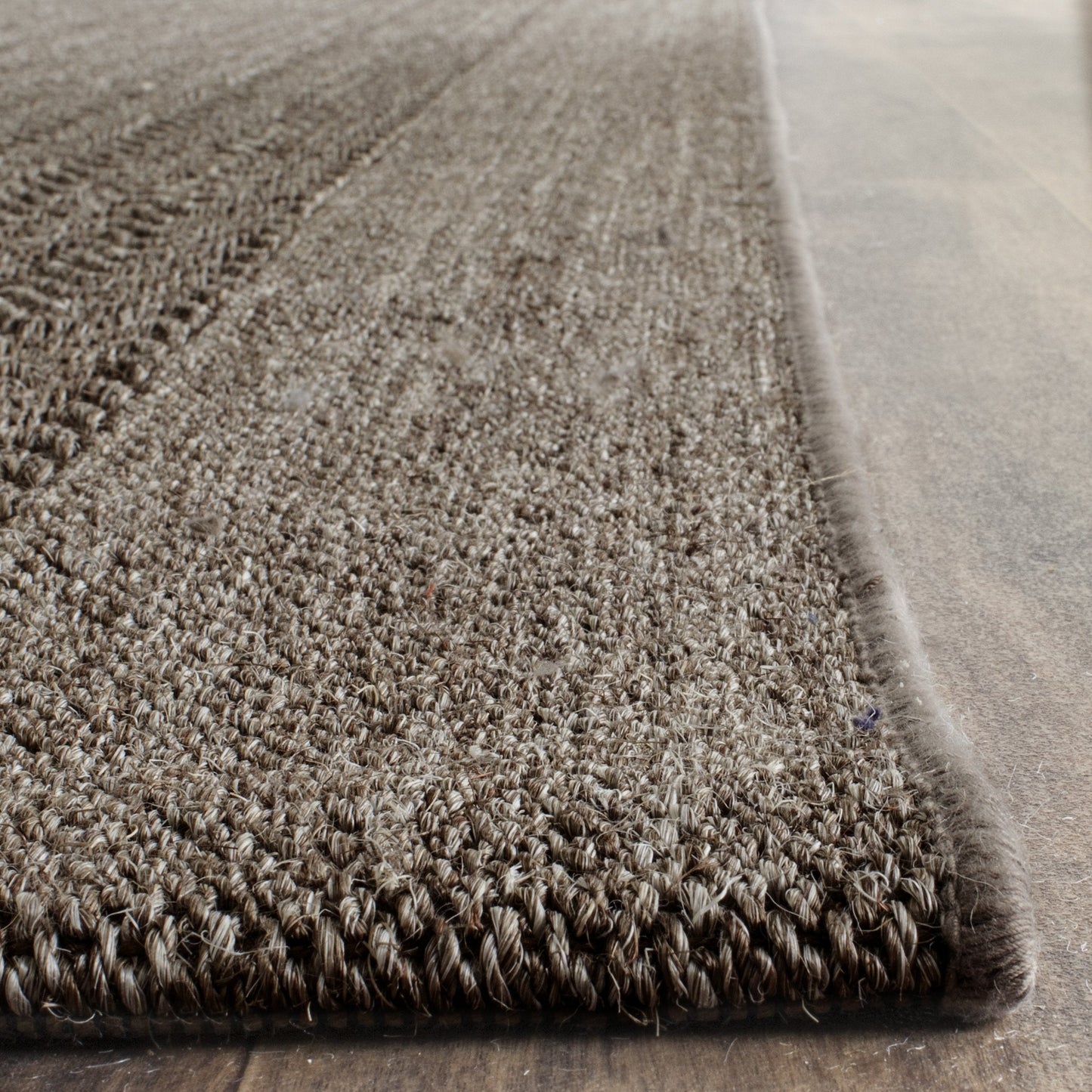 SAFAVIEH Palm Beach Collection Runner Rug - 2'3" x 10', Silver, Sisal & Jute Design, Ideal for High Traffic Areas in Living Room, Bedroom (PAB321D)