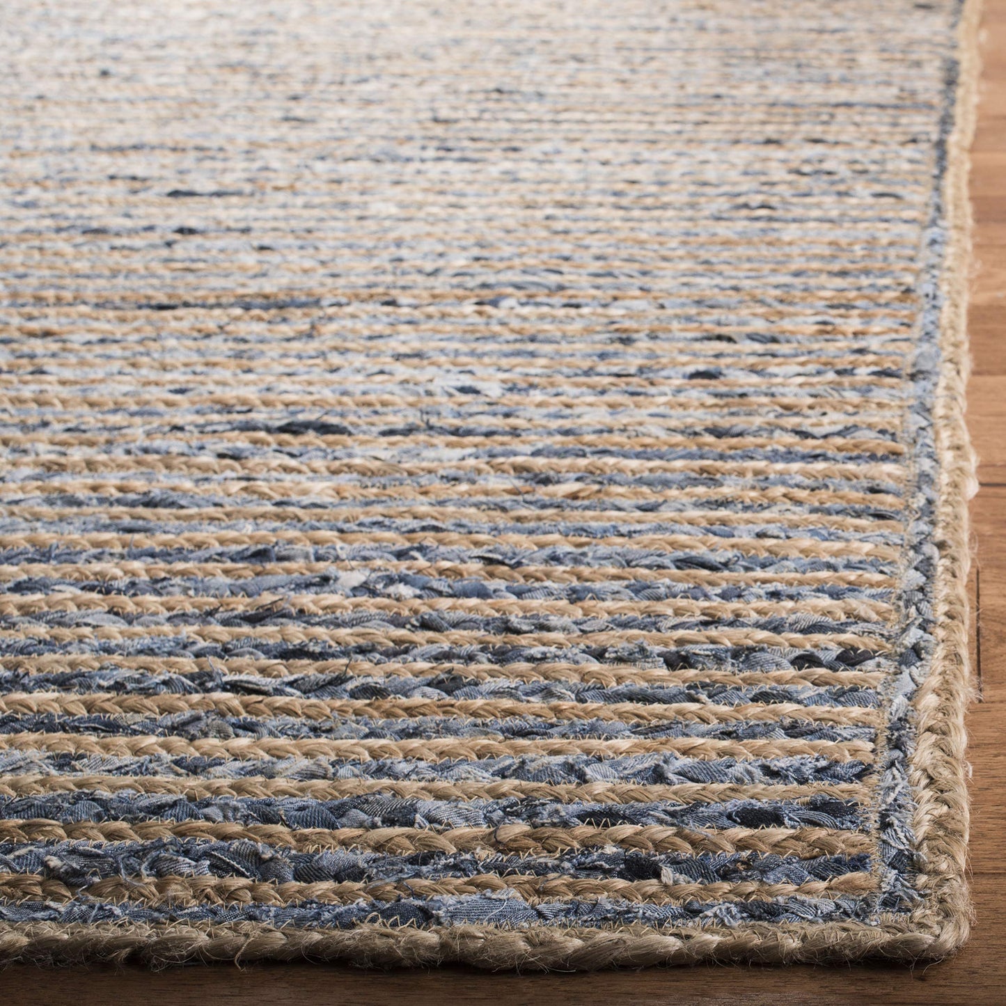 SAFAVIEH Cape Cod Collection Area Rug - 3' Square, Natural & Blue, Handmade Flat Weave Jute, Ideal for High Traffic Areas in Living Room, Bedroom (CAP250A)
