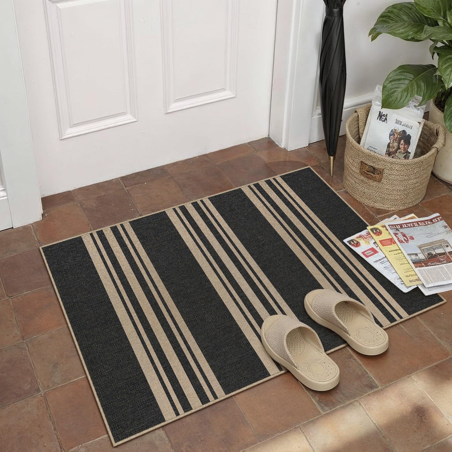 PureCozy Striped Easy Jute Rug 2x3 Black Entryway Carpet Washable Non Slip Door Mat Farmhouse Neutral Non Shedding Entry Small Indoor Outdoor Rug for Kitchen Bedroom Mudroom Bathroom