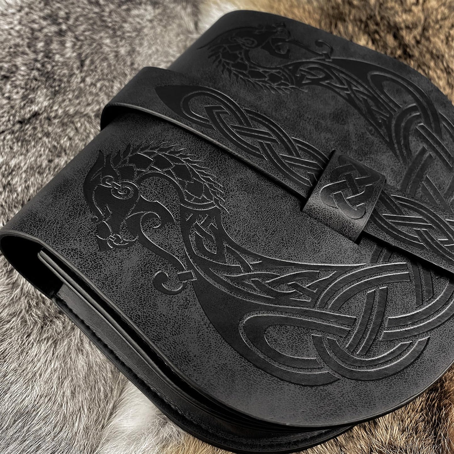 HiiFeuer Viking Embossed Langskip Belt Pouch, Medieval Faux Leather Flap Saddle Side Bag Purses, Retro Portable Belt Bag (Black A)