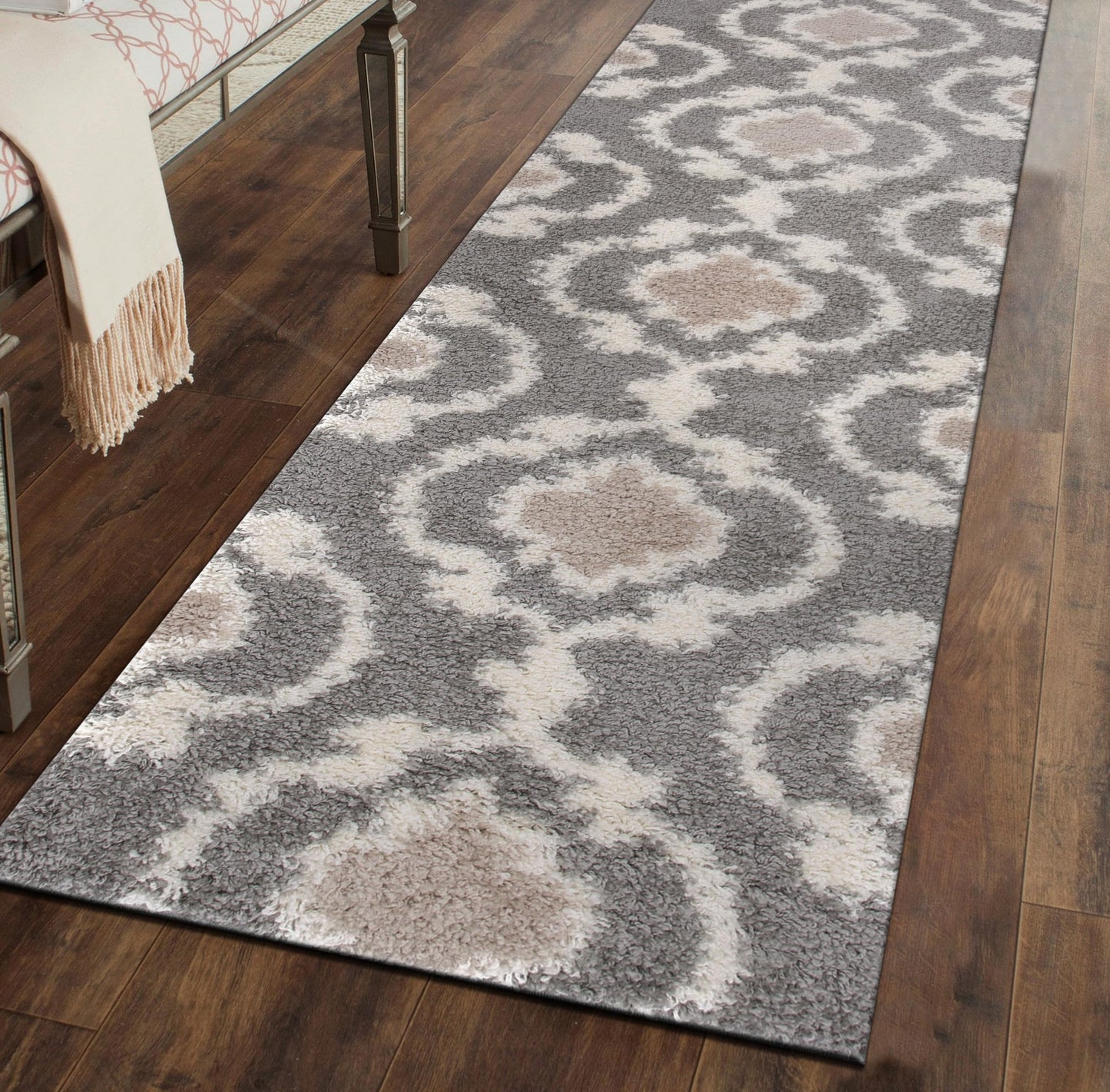 Rugshop Cozy Moroccan Trellis Gray/Cream 2' x 7'2" Indoor Shag Area Rug Runner