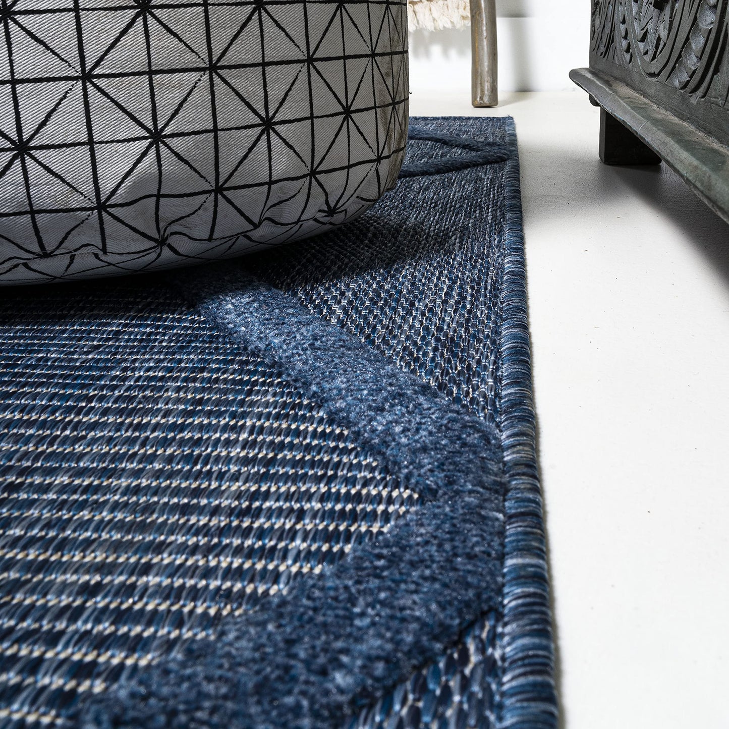 JONATHAN Y Diamond Trellis Indoor Outdoor Runner Rug 2X8 Navy, Salines for Backyard, Patio, Porch, Easy-Cleaning, High Traffic, Pet-Friendly, Non-Shedding (IBZ101B-28)