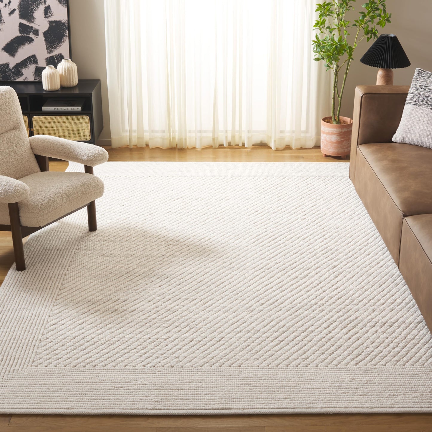SAFAVIEH Natura Collection Area Rug - 6' Square, Ivory, Handmade Wool, Ideal for High Traffic Areas in Living Room, Bedroom (NAT450A)