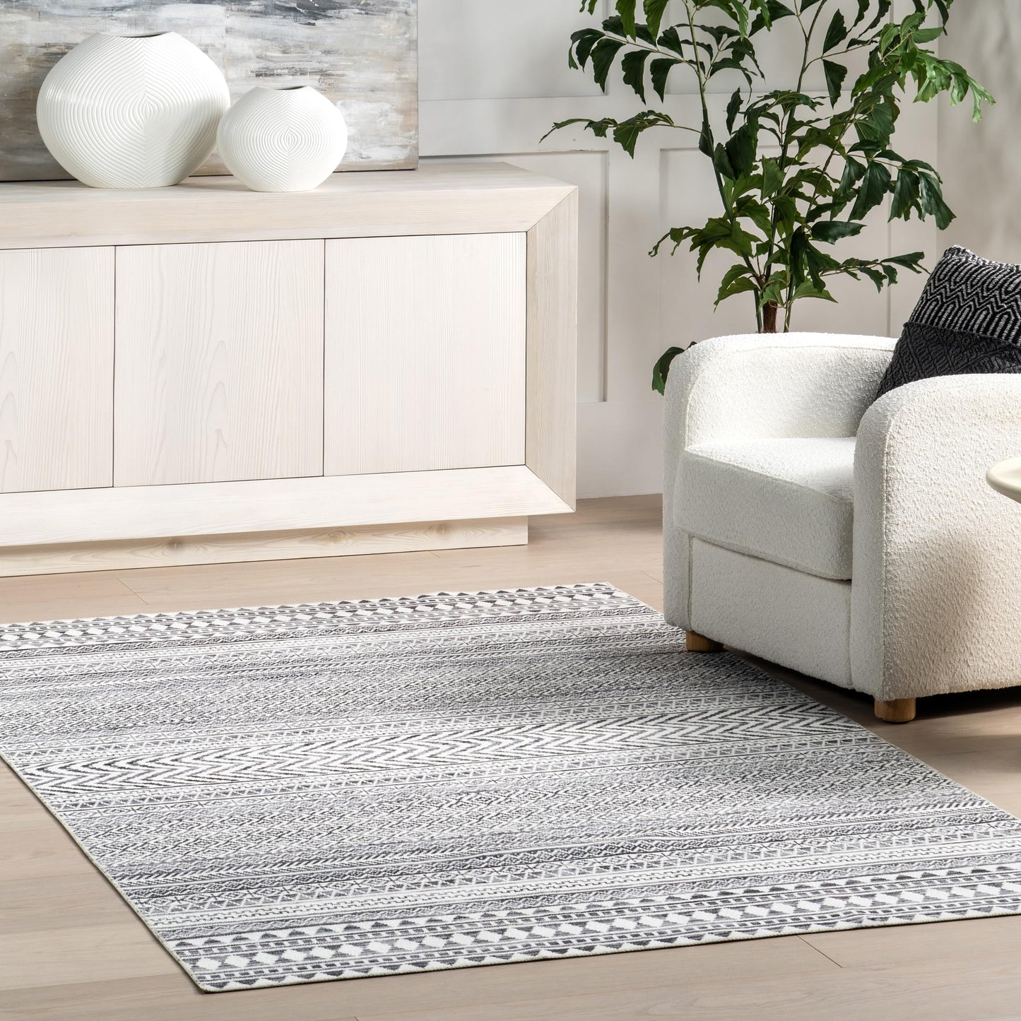 nuLOOM 6' x 9' Machine Washable Stain-Resistant Area Rug with Non Slip Backing, Low Profile for Living Room, Bedroom, and Dining Room, Kira Grey