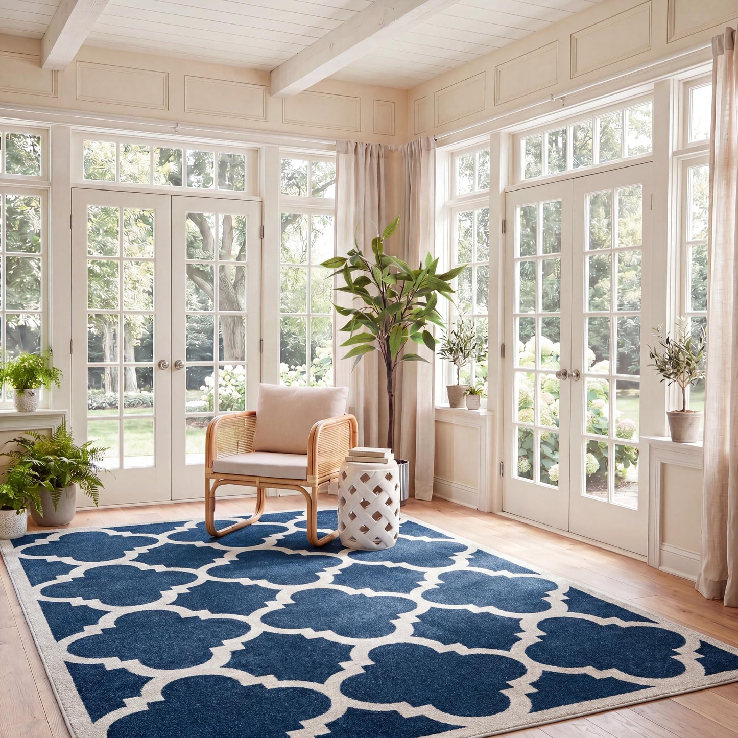 SAFAVIEH Area Rug 8x10 - Amherst Collection - Large - Navy & Beige, Moroccan Trellis Pattern, Non-Shedding & Easy Cleaning, Ideal for Living Room, Bedroom, Office, Dining Space (AMT423P)