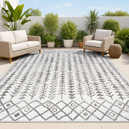 JONATHAN Y Bohemian Geometric Indoor Outdoor Area Rug 4X6 Ivory/Black, Tokay for Backyard, Patio, Porch, Easy-Cleaning, High Traffic, Pet-Friendly, Non-Shedding (SMB132D-4)