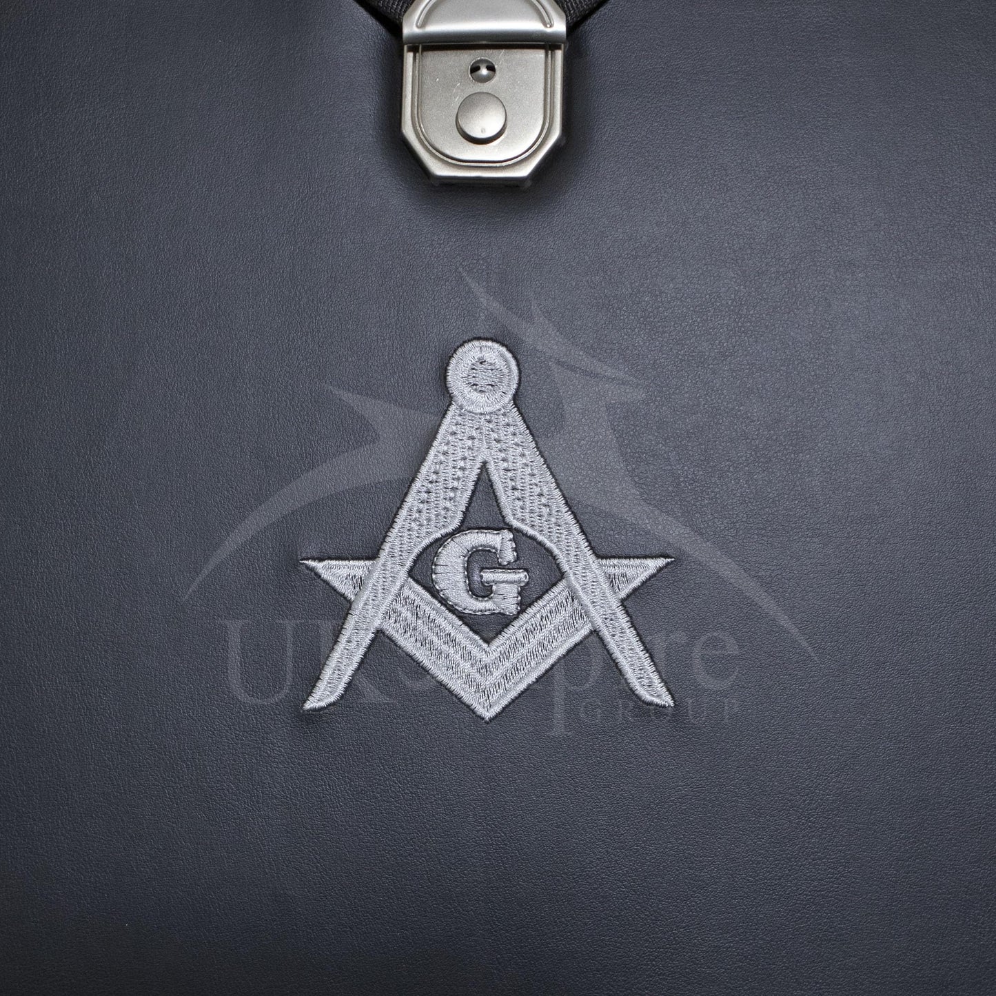 Masonic Apron Case Leather Master Mason (Machine Embroidered) Silver: MM, Provincial Size | Freemason Carrying Bags
