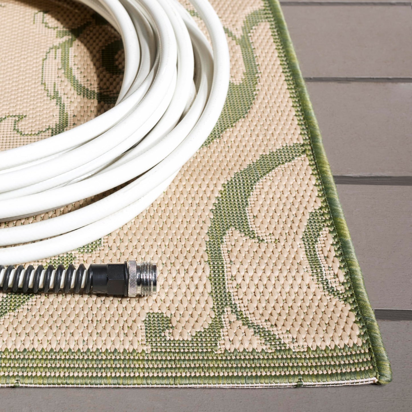SAFAVIEH Washable Rug Outdoor Courtyard Collection - 2'7" x 5', Natural & Olive, Non-Shedding & Easy Cleaning, Ideal for Patio, Backyard, Mudroom (CY2665-1E01)