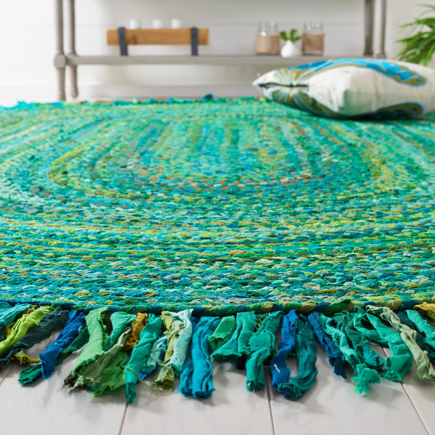 SAFAVIEH Braided Collection Area Rug - 3' x 5' Oval, Green, Handmade Boho Fringe Reversible Cotton, Ideal for High Traffic Areas in Living Room, Bedroom (BRD451Y)