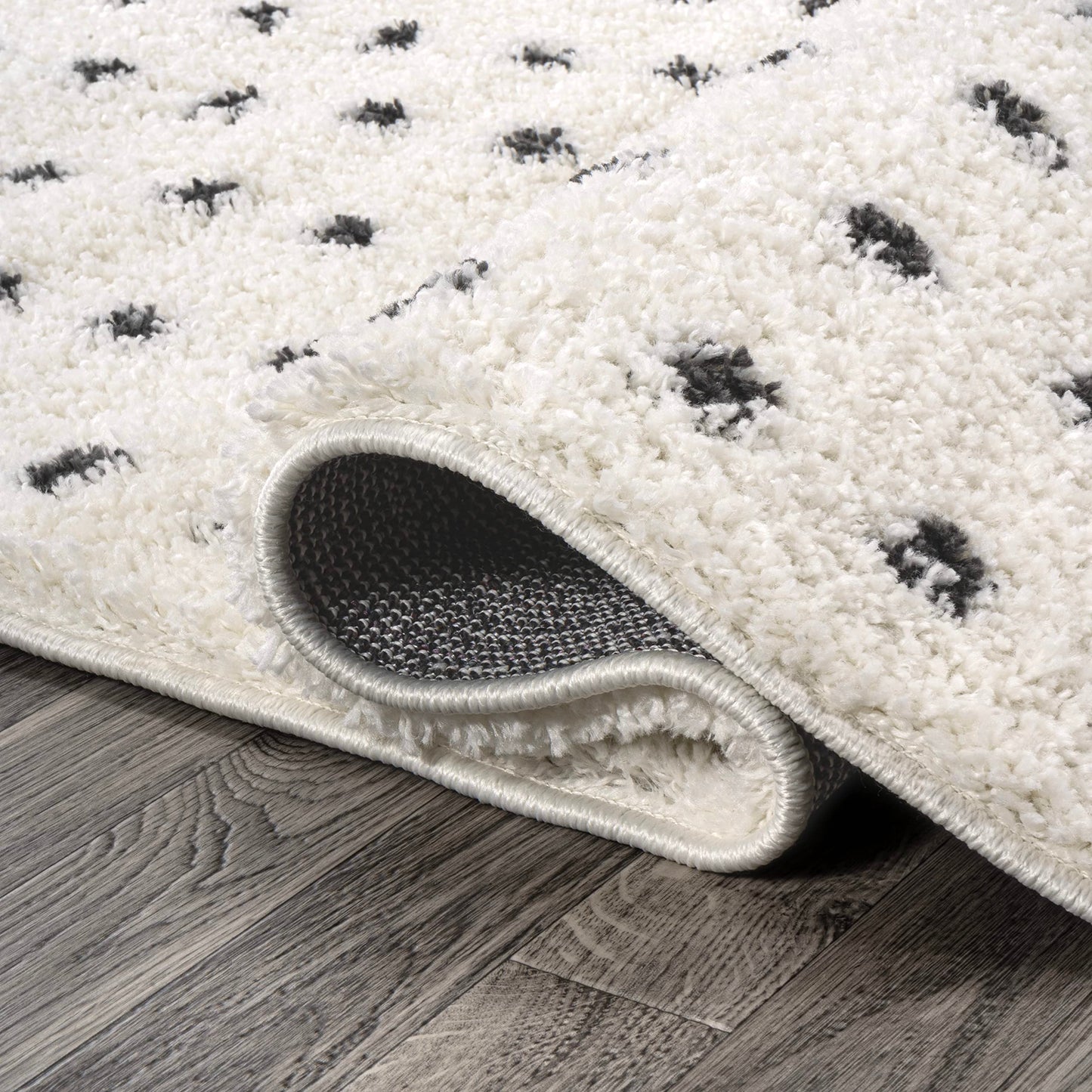 JONATHAN Y Pele Modern Geometric Dot Shag White/Gray Indoor Area Rug, 8x10, Bohemian, Contemporary, Easy-Cleaning for Living Room, Bedroom, Kitchen, Pet Friendly, Non-Shedding (MOH400A-8)