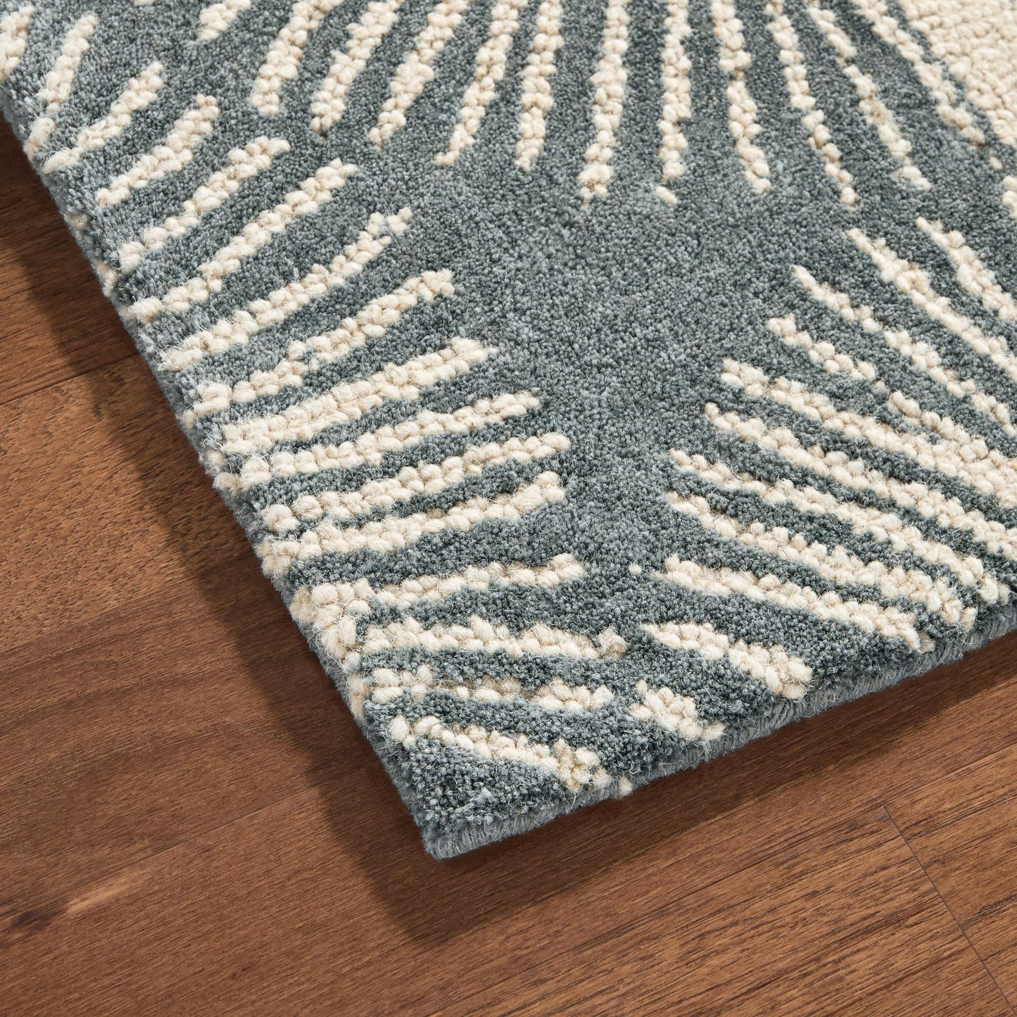 Nicole Miller New York Kendall Fluted Geo Handcrafted Area Rug, 100% Wool Rug, Grey, 3'x5'