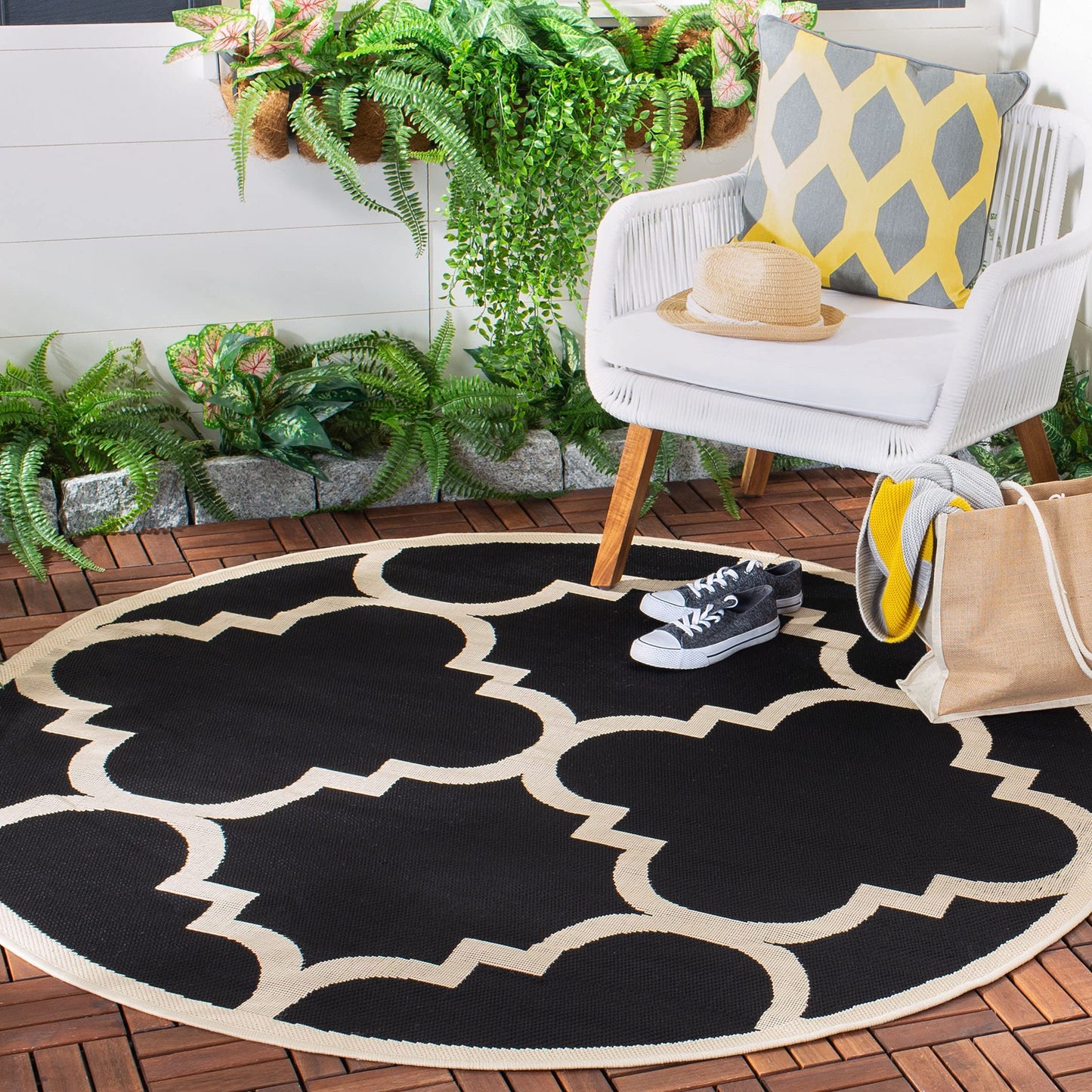 SAFAVIEH Courtyard Collection 4' Round Black/Beige CY6243 Moroccan Trellis Indoor/ Outdoor Waterproof Easy Cleaning Patio Backyard Mudroom Area Rug