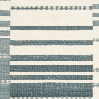 SAFAVIEH Kilim Collection Area Rug - 5' x 8', Blue & Ivory, Handmade Flat Weave Wool, Ideal for High Traffic Areas in Living Room, Bedroom (KLM953A)