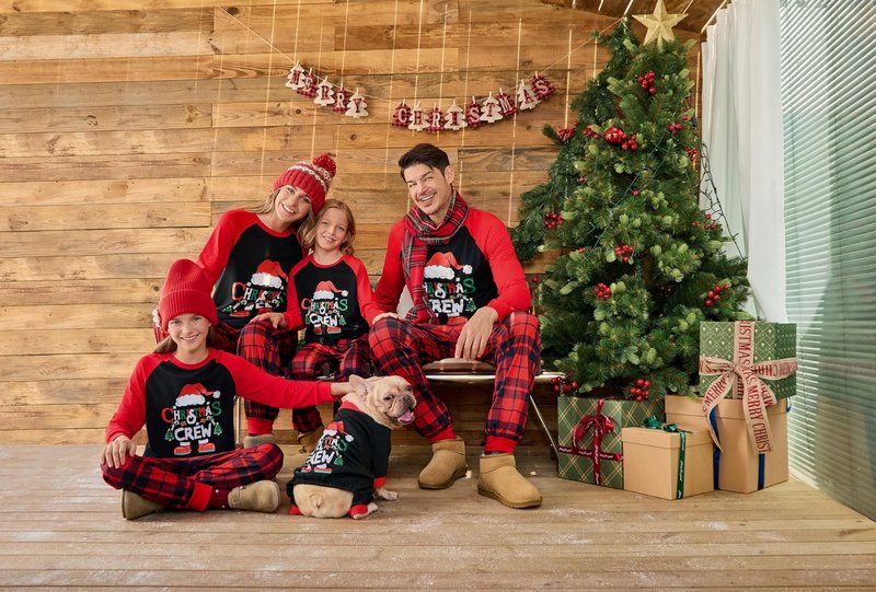 Haloumoning Family Christmas Pajamas Matching Sets Xmas PJs Sets Holiday Jammies Sleepwear Black