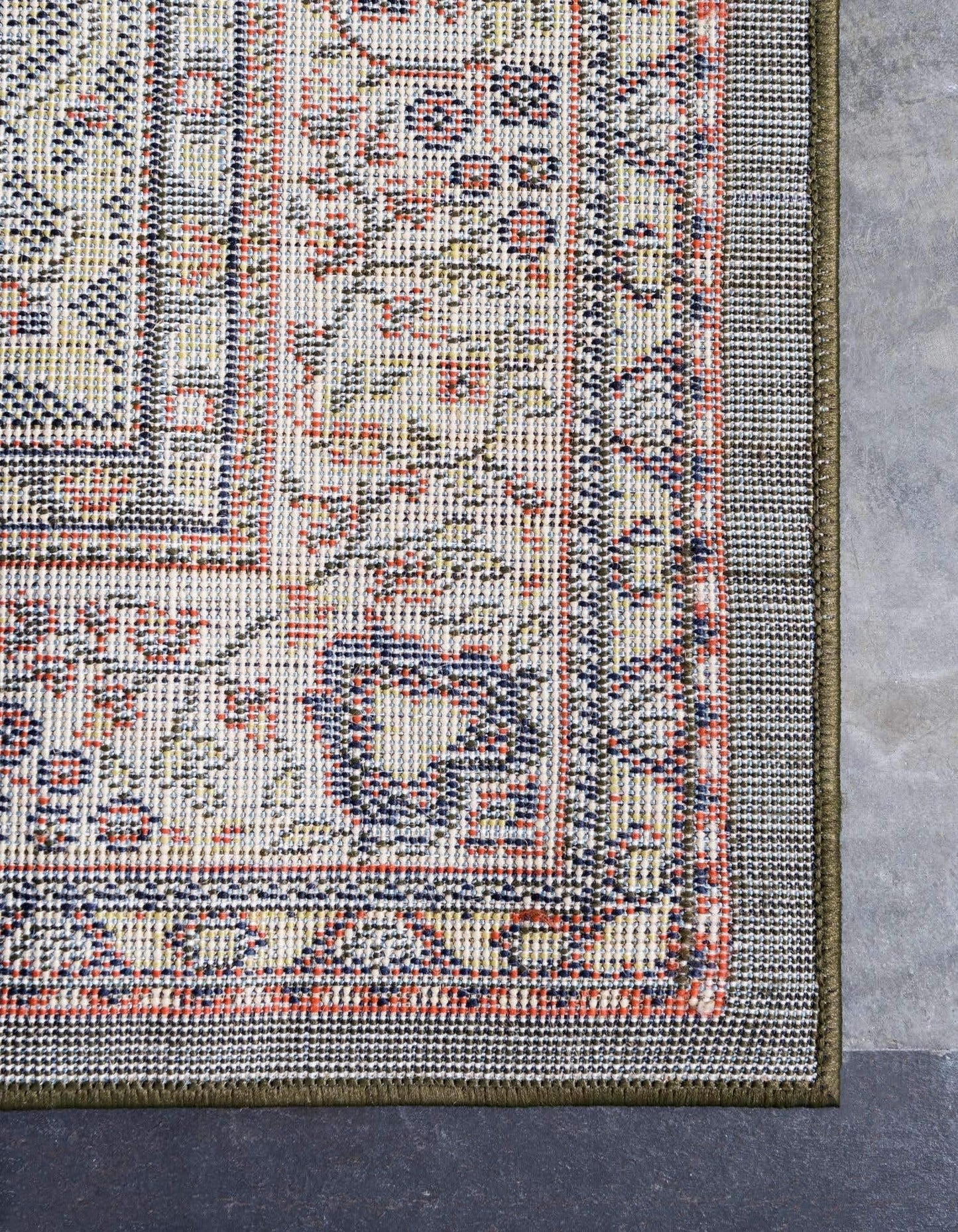 Unique Loom Reza Collection Traditional Persian Style Area Rug, 4 x 6 ft, Olive/Ivory
