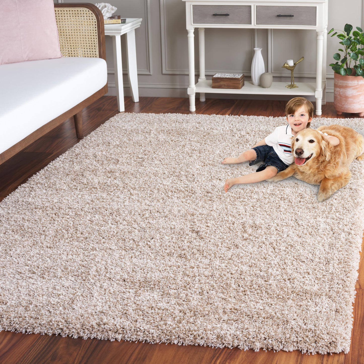 SAFAVIEH California Shag Collection Area Rug - 5'3' x 7'6', Beige, Non-Shedding & Easy to Clean, Ultra Plush Thick Pile, Ideal for Living Room, Bedroom, Dining Space (SG151-1313)