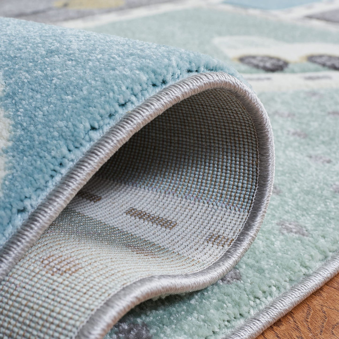 SAFAVIEH Carousel Kids Collection Accent Rug - 4' x 6', Grey & Light Blue, Non-Shedding & Easy Care, Ideal for High Traffic Areas for Boys & Girls in Playroom, Nursery, Bedroom (CRK193F)