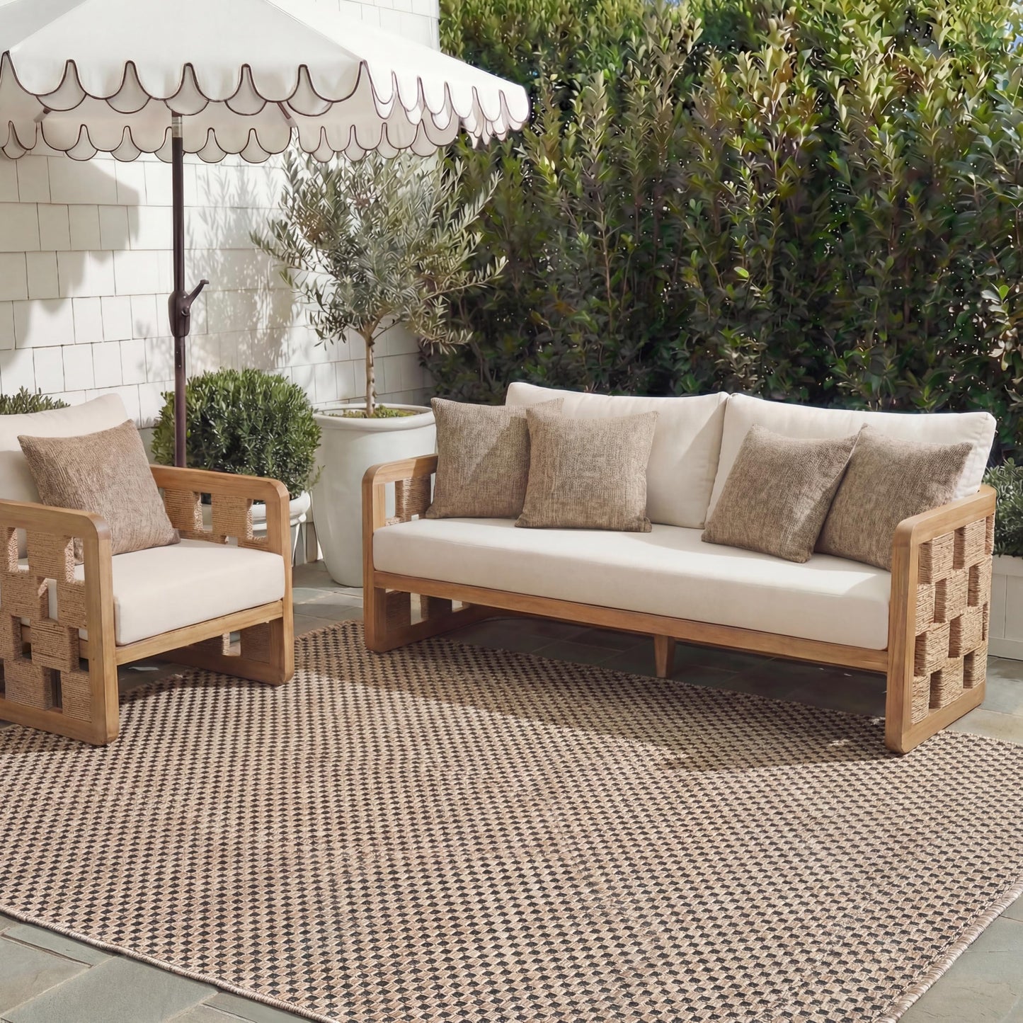 SAFAVIEH Washable Rug Outdoor Courtyard Collection - 8' x 10', Natural & Black, Non-Shedding & Easy Cleaning, Ideal for Patio, Backyard, Mudroom, DIning Space (CY8521-37312)
