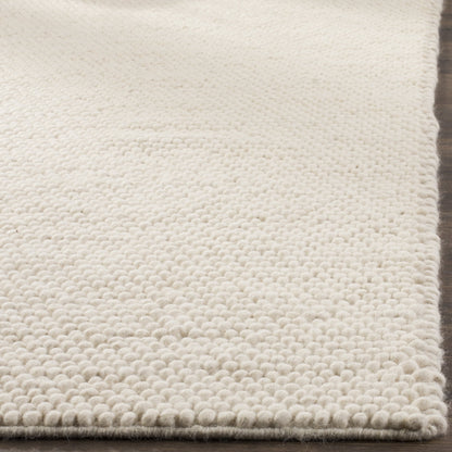 SAFAVIEH Natura Collection Accent Rug - 2'3" x 4', Ivory, Handmade Wool Blend, Textured Design, Ideal for Hallway, Bedroom, Foyer (NAT620A)